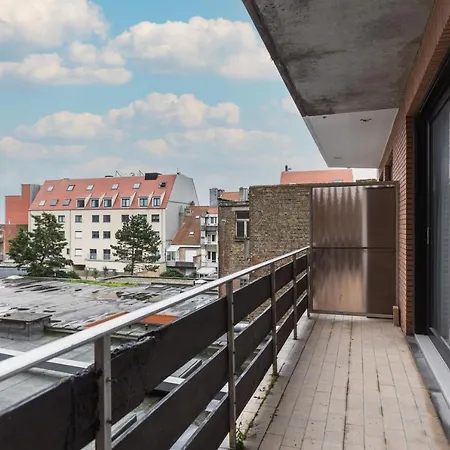 Luminous, Trendy Renovated Flat Right Around The Corner Of The Beach Middelkerke