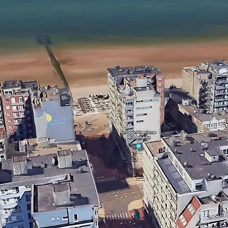 Luminous, Trendy Renovated Flat Right Around The Corner Of The Beach Middelkerke