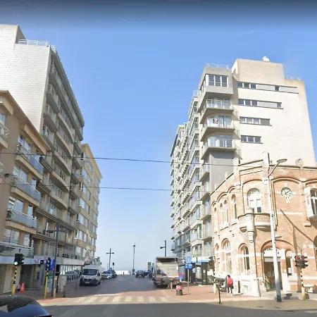 Apartment Luminous, Trendy Renovated Flat Right Around The Corner Of The Beach *